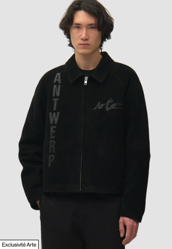 Jas met lederen inzetstukken