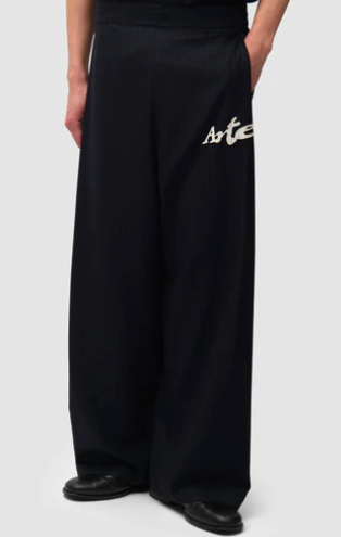 Trainingsbroek met fijne strepen