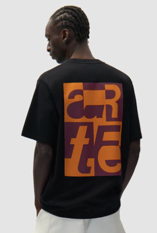 T-shirt met print op de rug