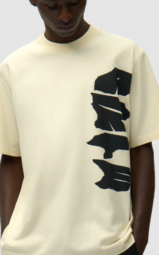 T-shirt met logo op de zijkant