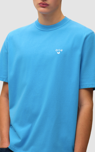 T-shirt met hartvormig logo