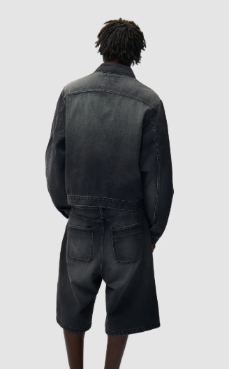 Rounded Pocket Denim Shorts